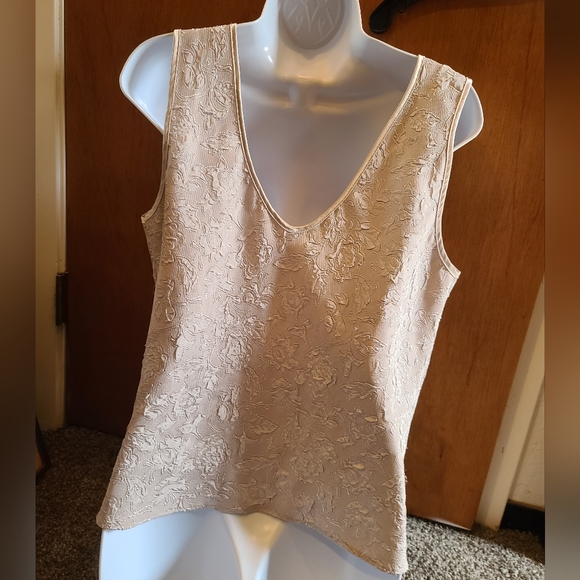 Champagne metalic colored silk like elegant camisole szM untagged - Picture 2 of 5